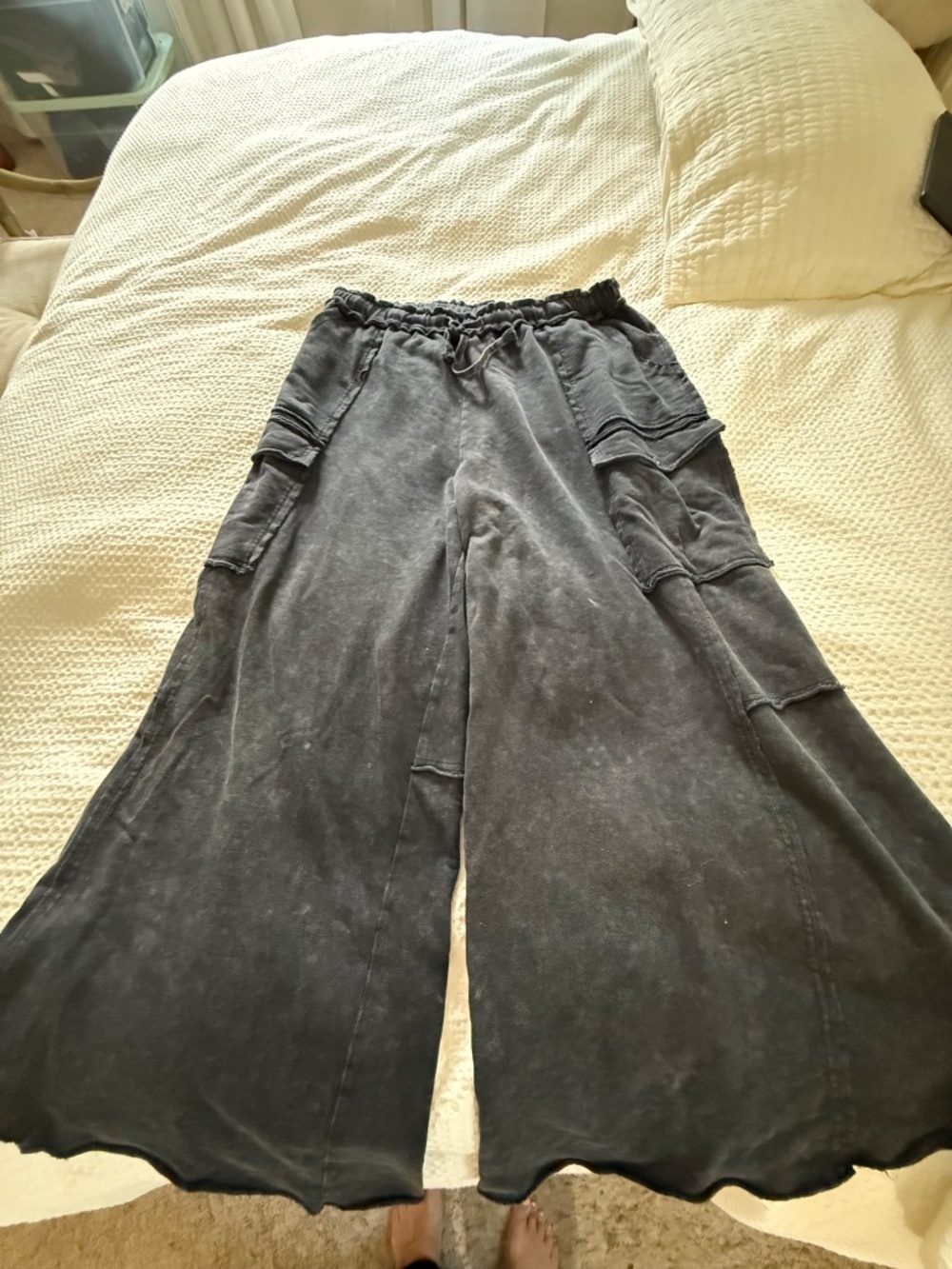 Three Bird Nest Game On Cargo Wide Leg Pants - Picture 5 of 7